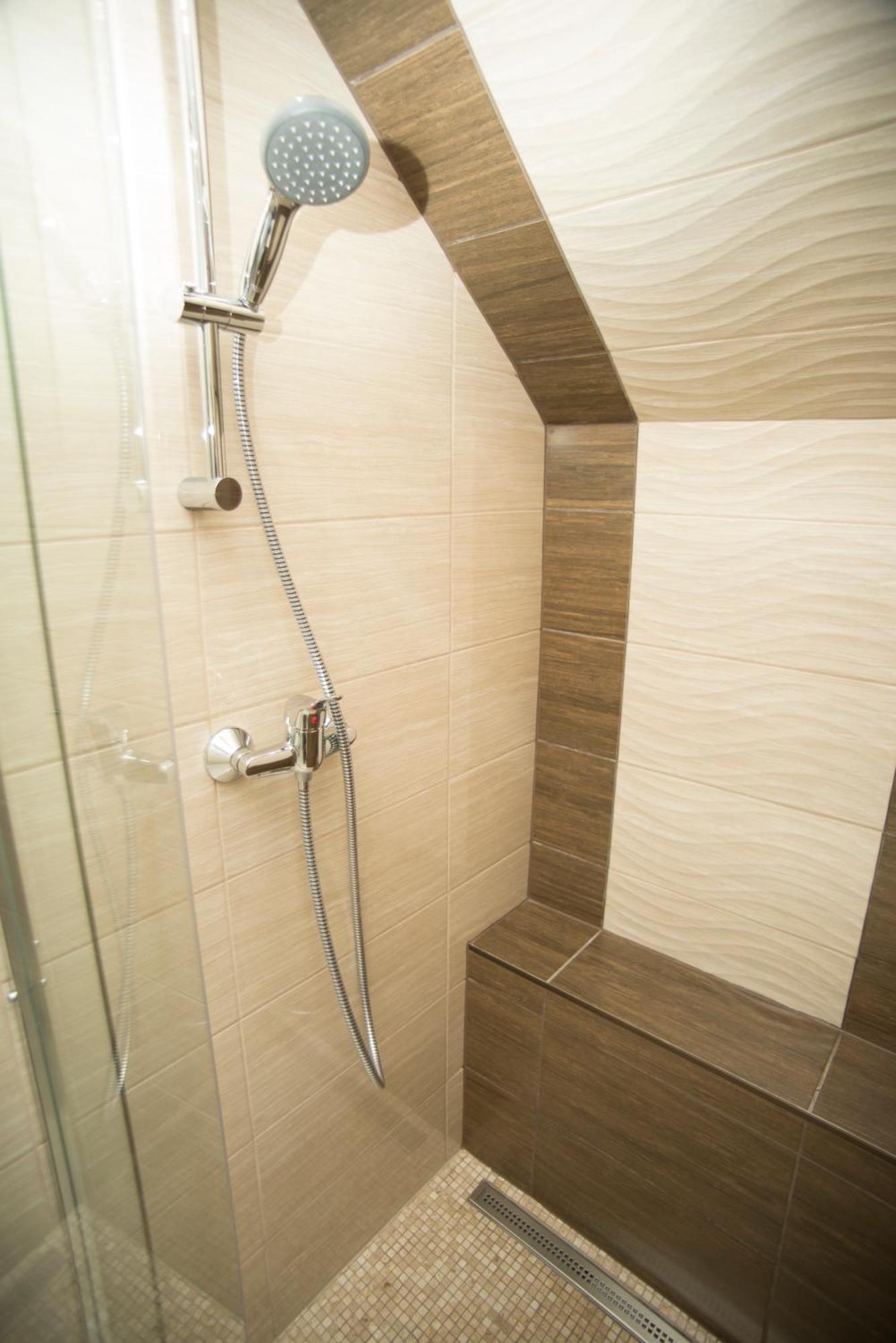 Lakeview Apartments Balatonfuered Ruang foto