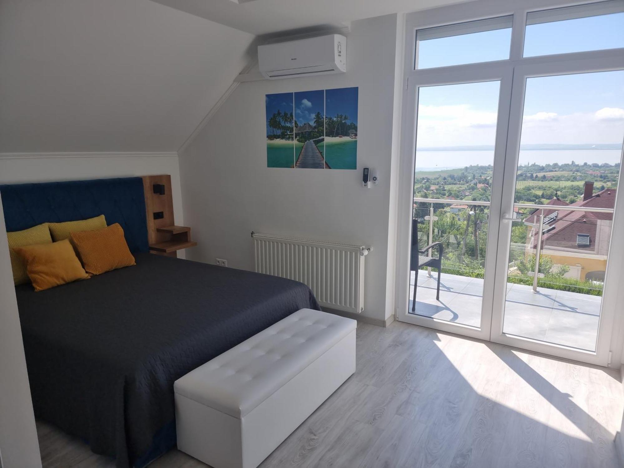 Lakeview Apartments Balatonfuered Bagian luar foto