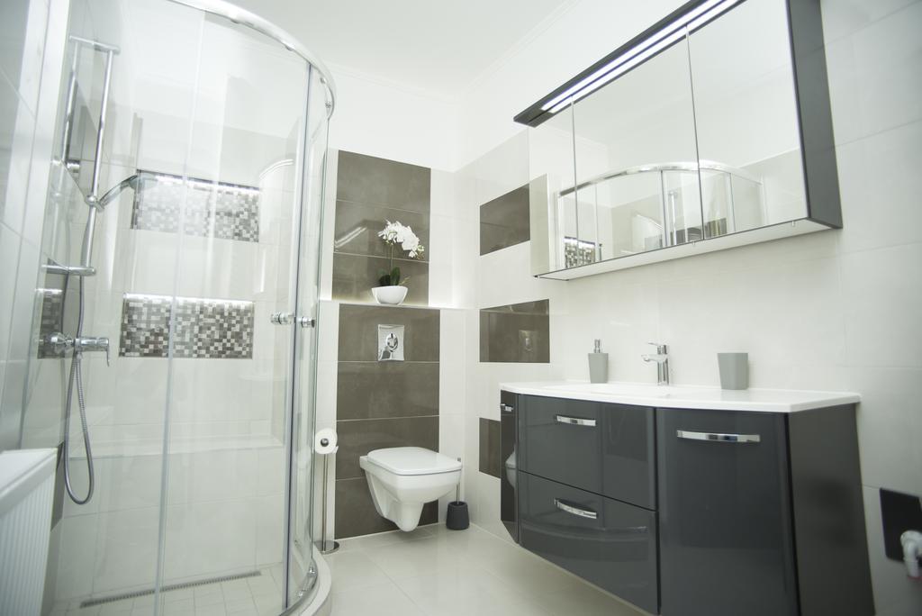 Lakeview Apartments Balatonfuered Bagian luar foto